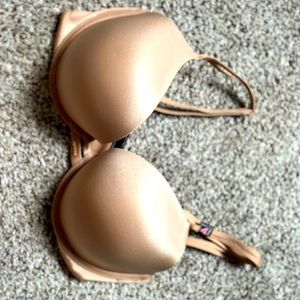 Victoria’s Secret Very Sexy Push Up Bra